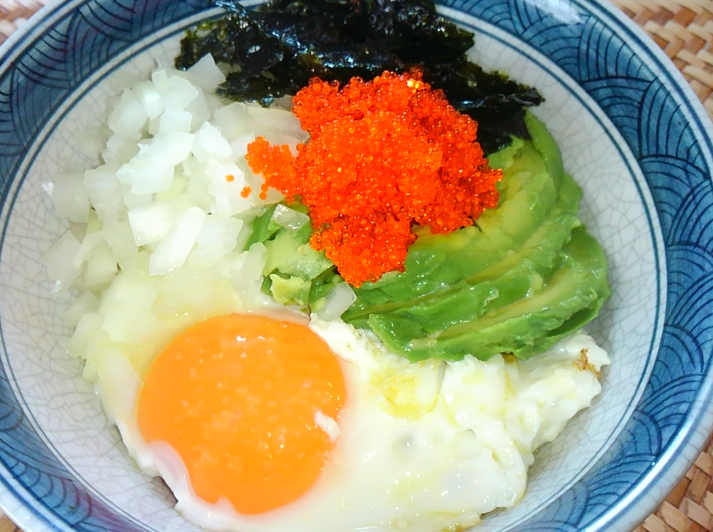 レシピ 三食ごはん 漁村編３ の料理を作ってみた アボカド丼